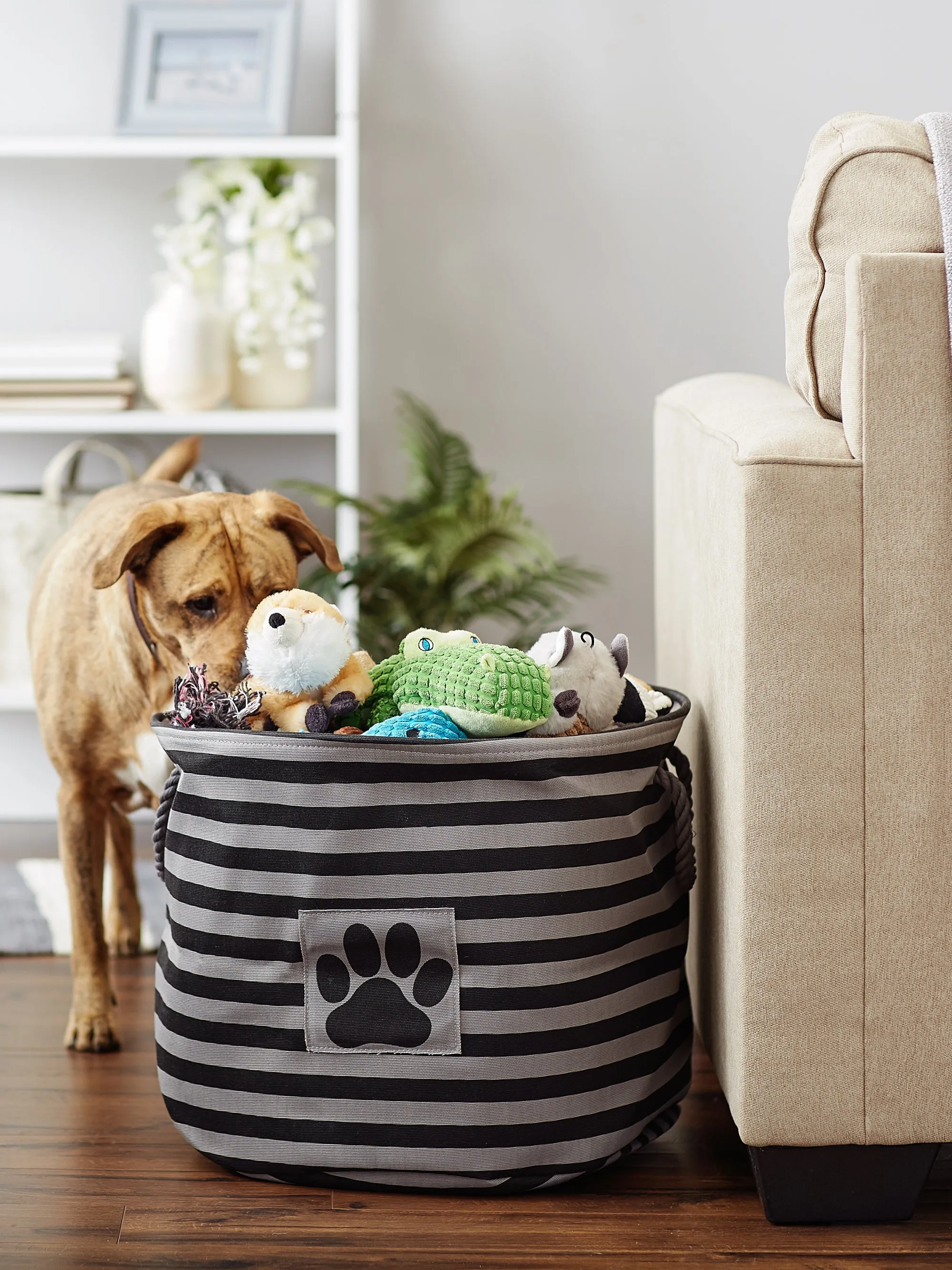 Bone Dry Pet Storage Bin, Striped Paw Patch, Black, Large Round, 18x15"
