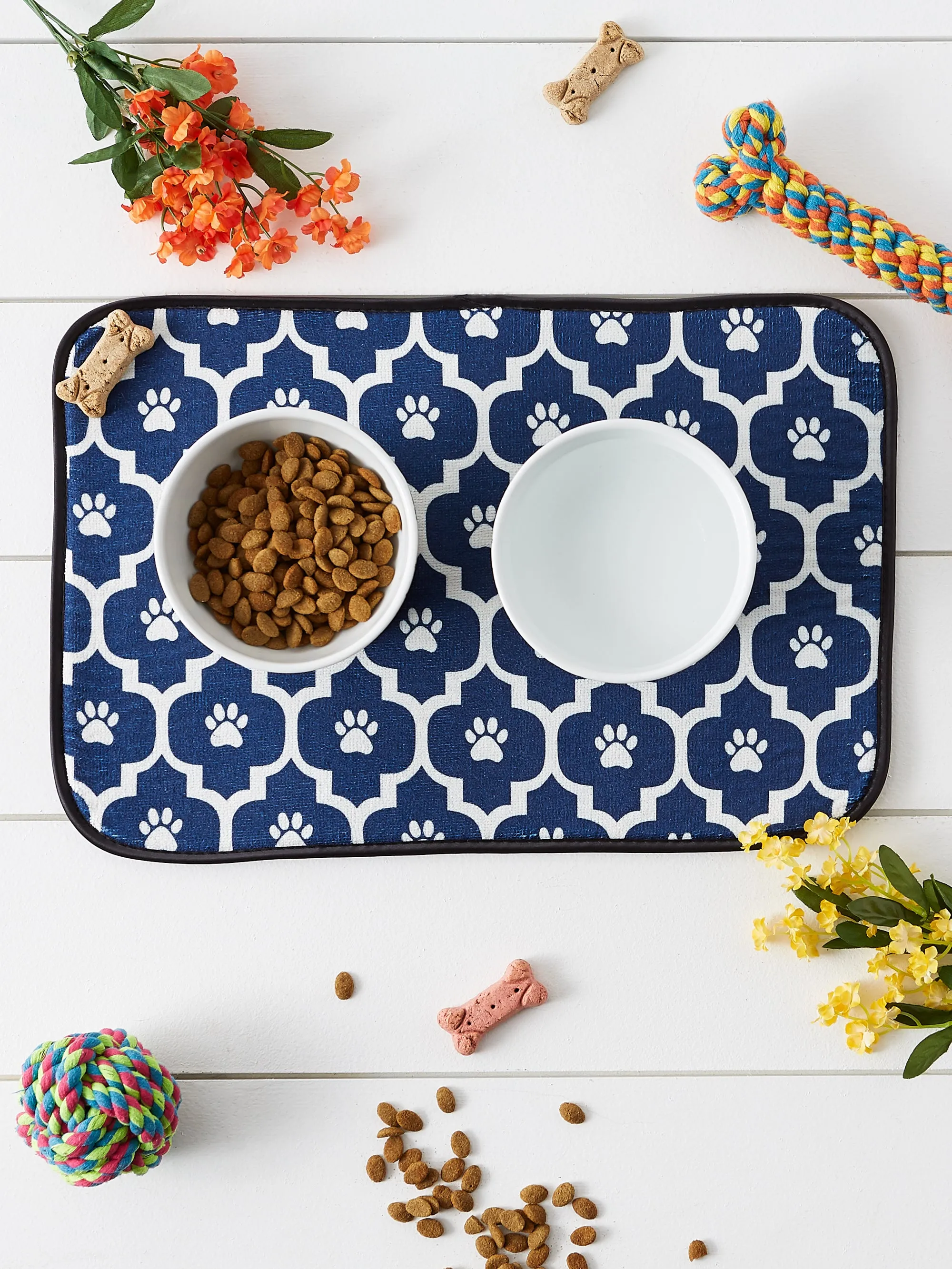 Nautical Blue/Off White Lattice Paw Pet Mat