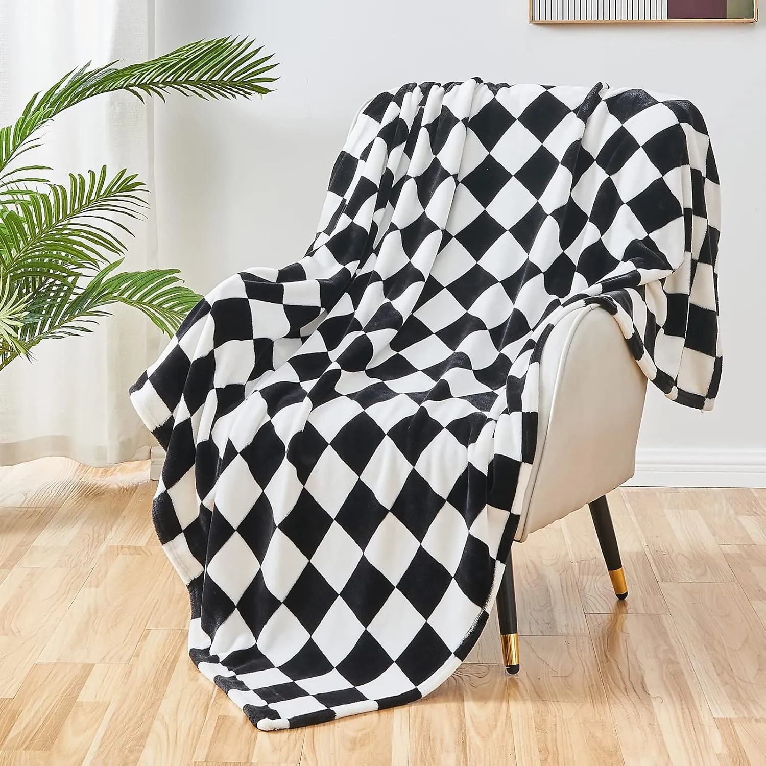 SOCHOW Checkered Flannel Throw Blanket, Soft Cozy Checkerboard Grid Pattern Fleece Blanket for Couch Bed Sofa, Black 60 x 80 Inches