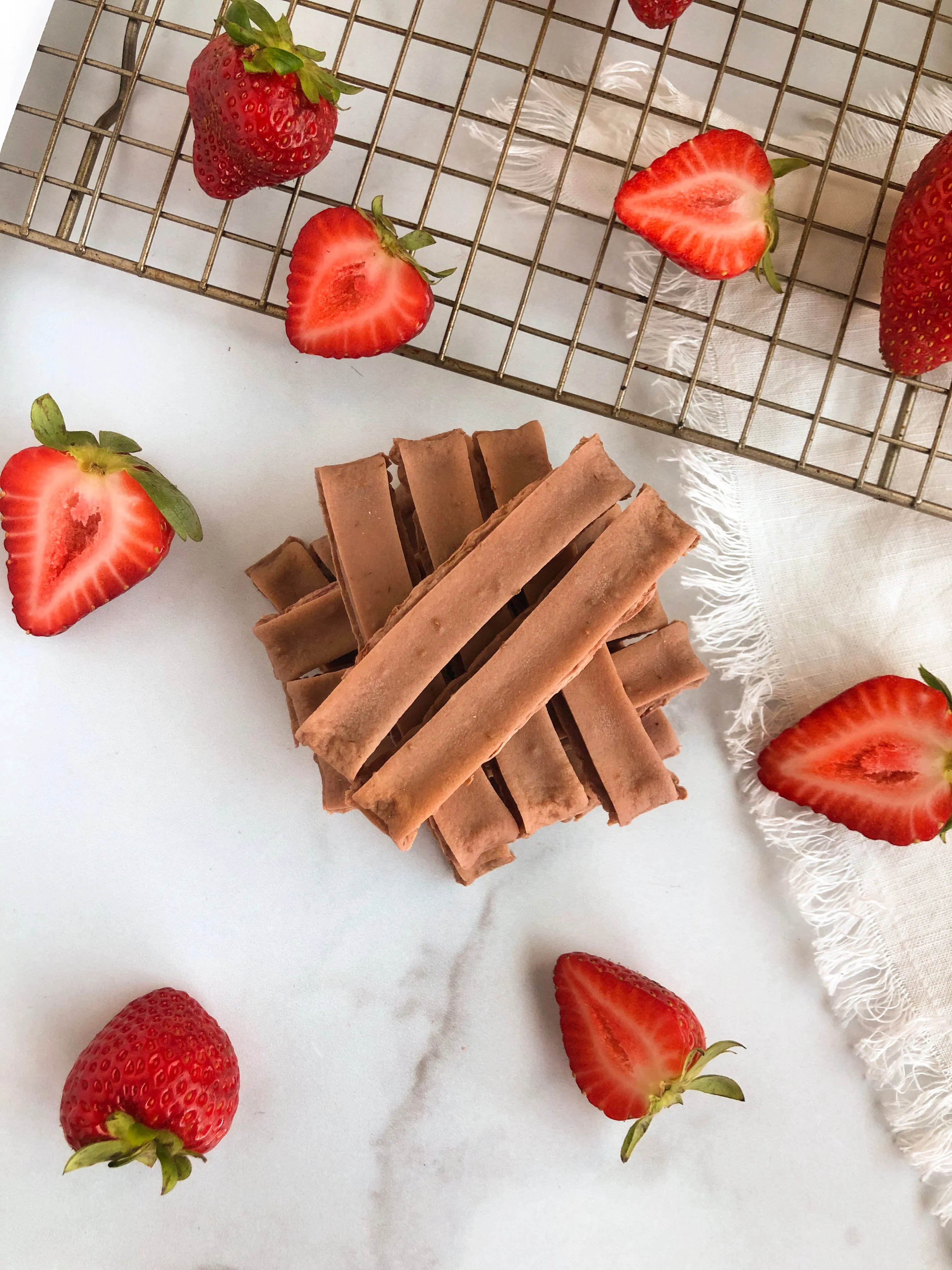 STRAWBERRY MILK CHEWS FOR DOGS