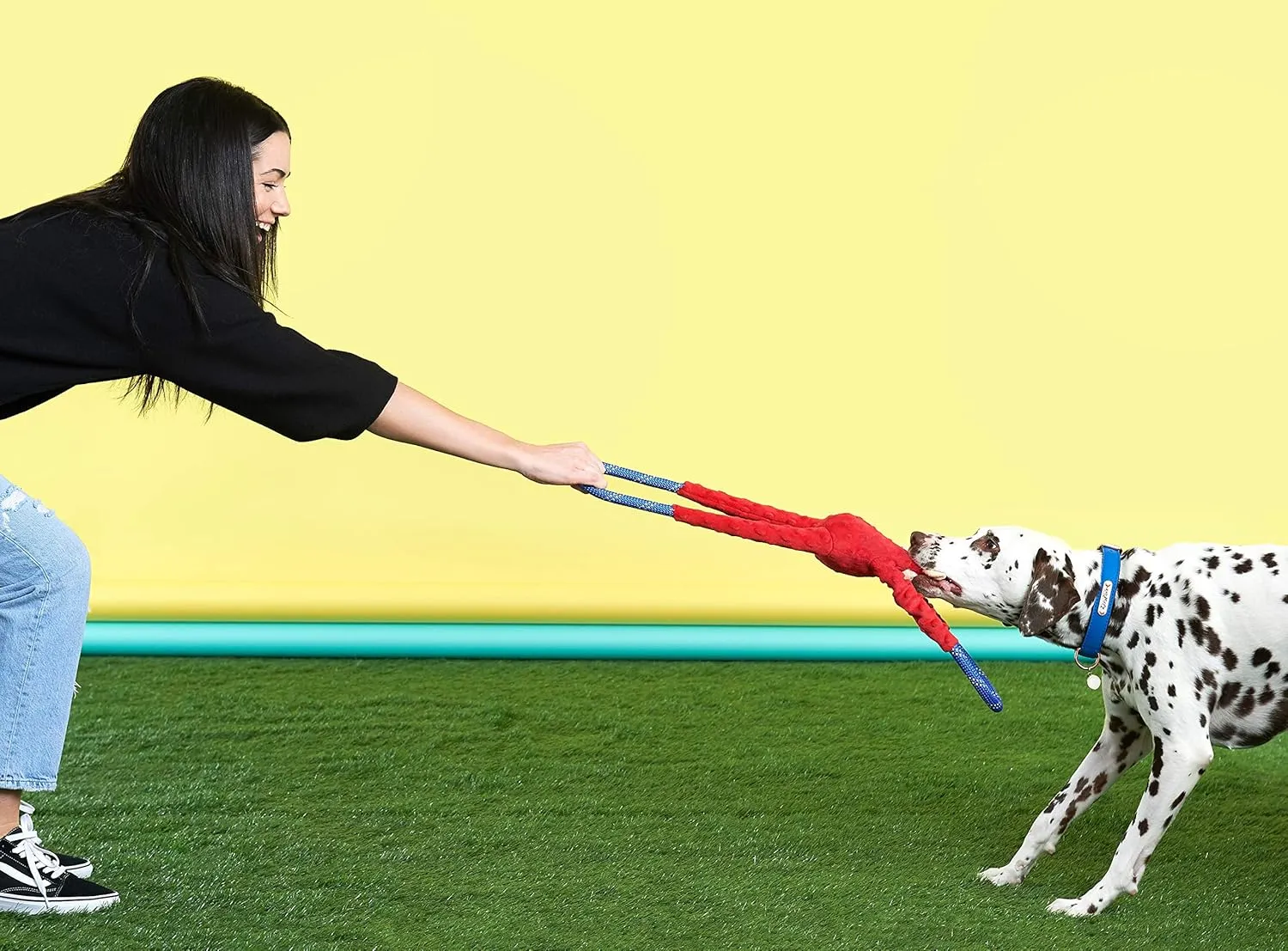 ZippyPaws RopeTugz - Durable Dog Pull Rope Toy, Interactive Tug of War for Large, Medium, & Small Dogs, Squeaky Pet Products to Keep Them Busy, Made with Heavy Duty Climbing Rope - Red Monkey